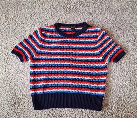 Pletený sveter typu crop s krátkym rukávom - 5