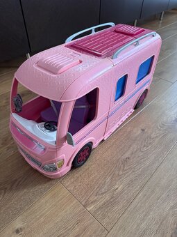 Barbie karavan - 5
