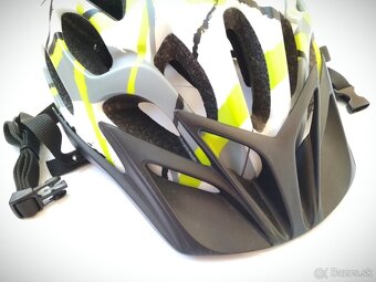 Truly Freedom Helmet - dospelácka cyklo PRILBA - 5