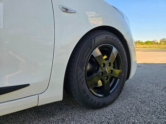 Predám Hyundai i30 - 5