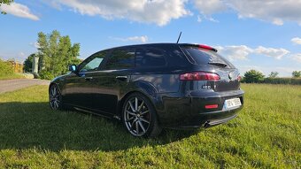 159 ti 2.0jtdm 125kw 2011 - 5