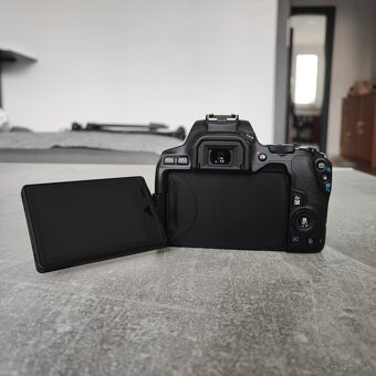 Canon EOS 250D + 3 objektívy - 5