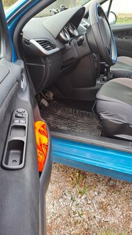 Peugeot 207, 1.4 benzín 70kw - 5