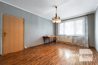 REZERVOVANÝ Na predaj, 2 izbový byt s balkónom - 5