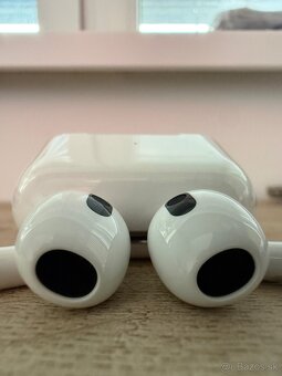 AirPods 3 generacia - 5