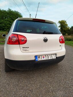 Volkswagen Golf 1,6 benzín + plyn - 5