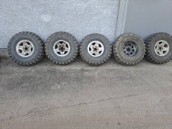 33x11.5 r15 - 5