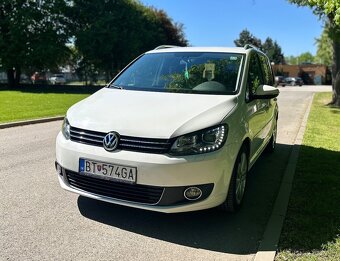 Volkswagen Touran 2.0 TDI Highline DSG - 5