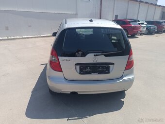 Predám Mercedes Benz A 160 automat rok 2011 - 5