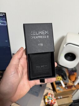 ZELMEM 1TB CFExpress Type B 2900MB/s Read 2600MB/s Write - 5