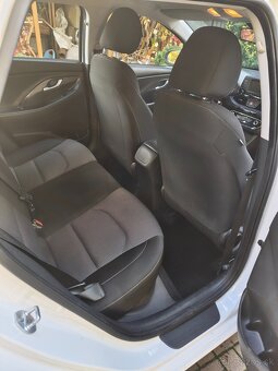 Predám Hyundai i30 kombi - 5