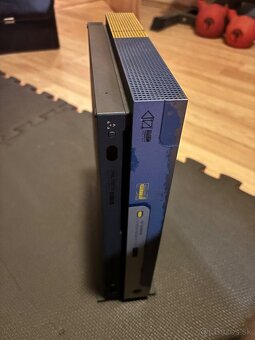 Predám XBOX ONE X 1TB - CYBERPUNK 2077 limitovaná edícia - 5