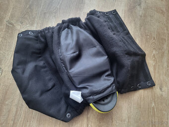 Univerzálne moto chrániče kolien W-TEC – nové - 5