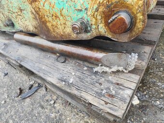 Buracie kladivo na bager, traktorbager. - 5