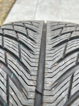 255/40 r20 Michelin - 5