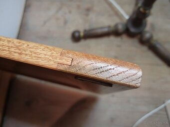 Dubový výsuvný stolík / komoda - 5