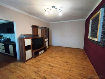 Predaj veľký 3 izbový byt s balkónom Levice - 5