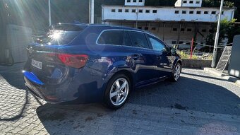 Vymením Toyota avensis 2017 výmena za benzín - 5