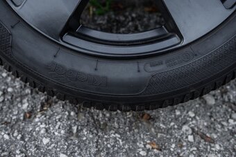 Disky DEZENT a zimné pneu 205/55 R16 7J ET40 5x112 - 5