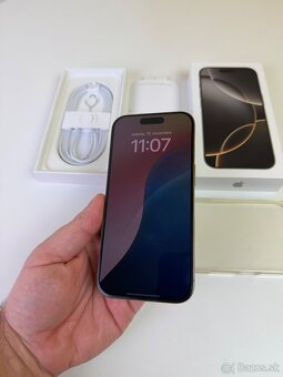 Predam vymenim Iphone 16 Pro 256GB Natural Titanium - 5