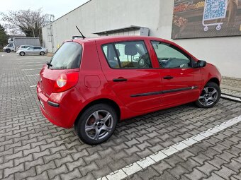 Renault clio 3 1.2i - 5