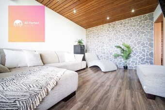 Na prenájom štýlový 2,5-izbový byt v centre Serede – po komp - 5