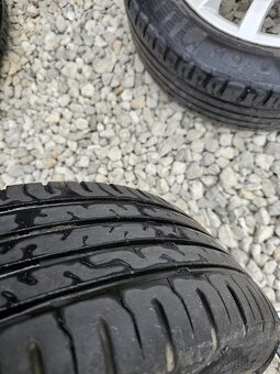 Predám pneu 195/55 r16 continental - 5