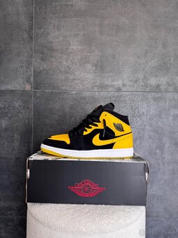 🔥Air Jordan 1 SE mid “ Black-Varsity “ - 5