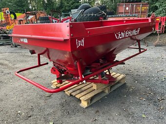 1200L Nizozemské rozmetadlo LELY CENTERLINER SL - 5