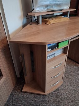Predám písací rohový stôl - 5