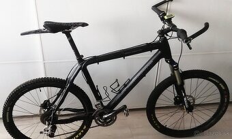 Predám karbónový horský bicykel ZNÍŽENÁ CENA - 5