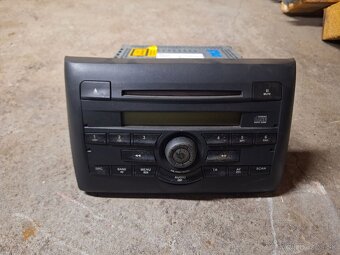 Fiat Stilo 1,6 1,9jtd rozpredám - 5