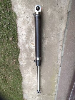 Hydraulický piest - 5