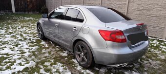 Suzuki Kizashi - 5