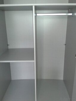 Šatníková skriňa 140€ - 5