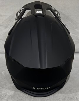 Prilba na motorku - 5