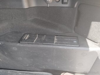 Nepojazdny Ford Mondeo Mk4 - 5