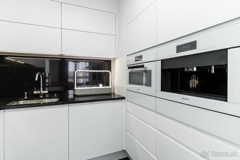 Exkluzívny 3 izb. BYT s terasou a parkovaním v srdci Košíc - 5