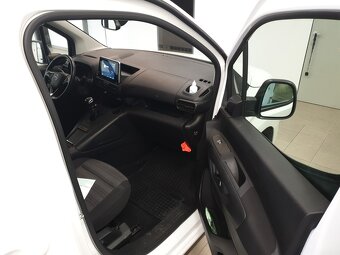 2021_Opel Combo Life _BOHATÁ VÝBAVA_5 miest_1.maj SR_ - 5