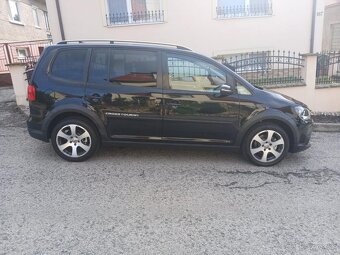 Volkswagen Touran 2.0 TDI CROSS 7-MIEST - 5