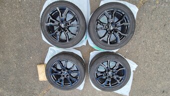 Zimná sada DEZENT 8Jx8 5x112 ET40, NOKIAN 245/45/R18 - 5