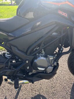 CFMOTO 300NK - 5