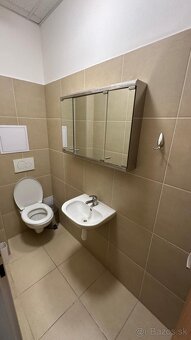 PRENÁJOM 1i byt Dolná Strieborná CENTRUM Banská Bystrica. - 5