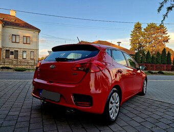 KIA Cee’d Hatchback 100kw Manuál R.V.2017. - 5