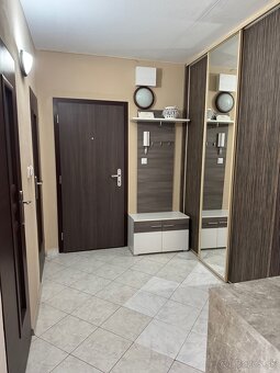 Súkromná inz. PREDÁM PEKNÝ 3i BYT ZVOLEN - 5