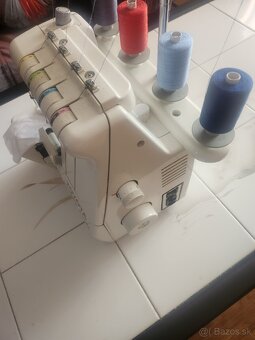 Šijací stroj,Owerloc - 5