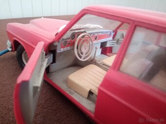 Stará hračka na baterie MERCEDES - 5