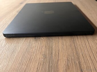 MacBook Air M2 – poškodený, plne funkčný - 5
