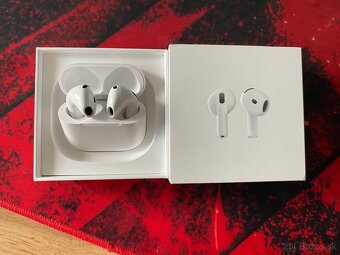 AirPods 4 - 5