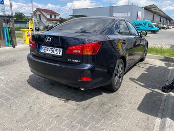 Predám Lexus IS 220d NEPOJAZDNE - 5